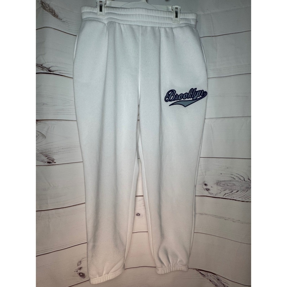 No Comment‎ Brooklyn Embroidered White Sweatpants / Size xL / Sku0092 - Picture 2 of 16